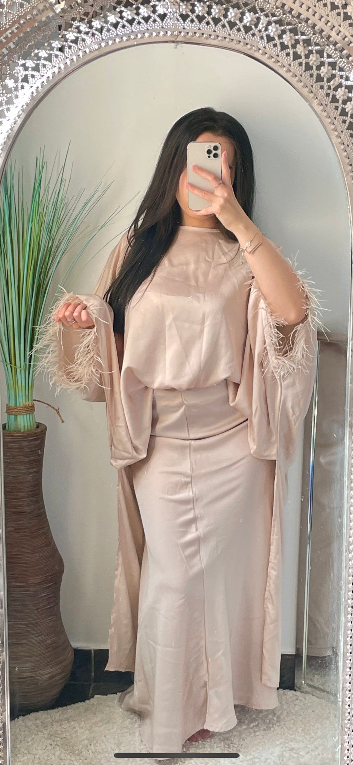 Glass - Ensemble top et jupe beige avec plume