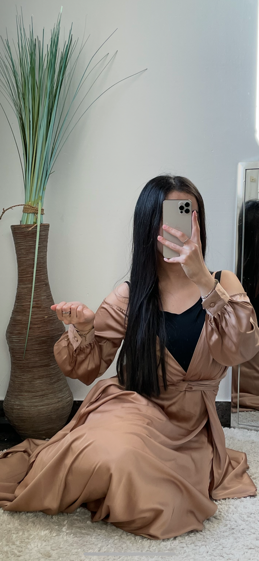 AMIRA - Robe Longue Doré en Satin