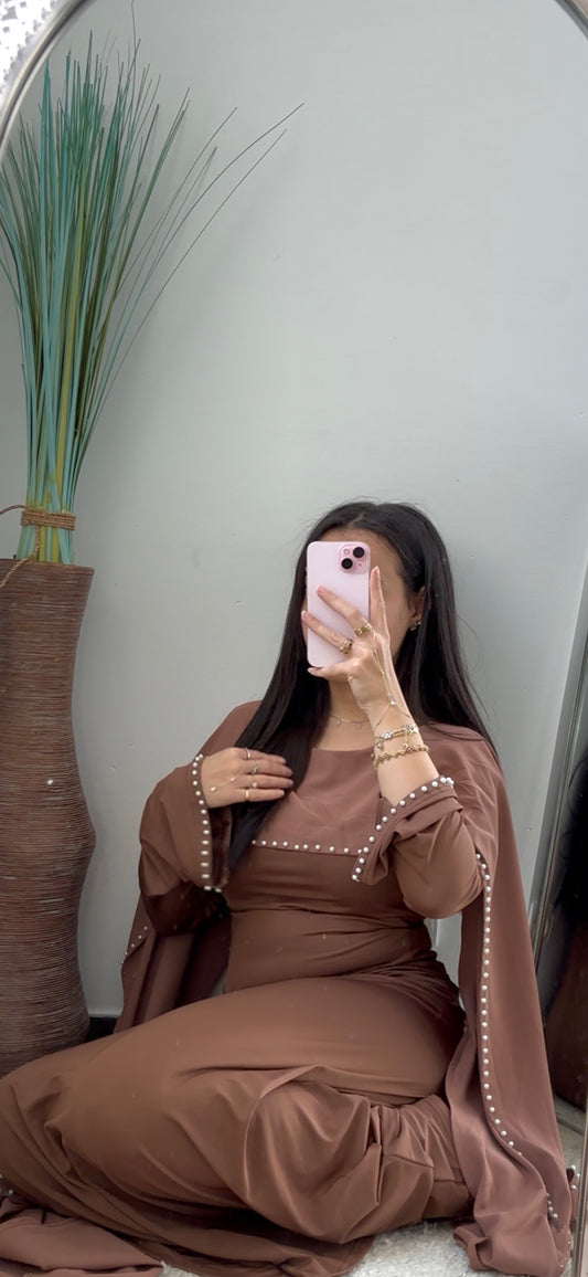 MOCHA - ROBE AVEC CAPE BROWN